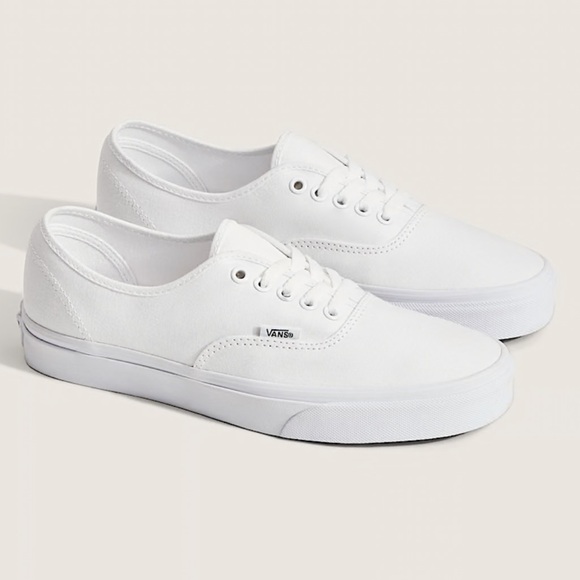 Vans Shoes - Vans WMNS Classic White Authentic Shoe
Lifestyle, Original Icon, Canvas Sneakers